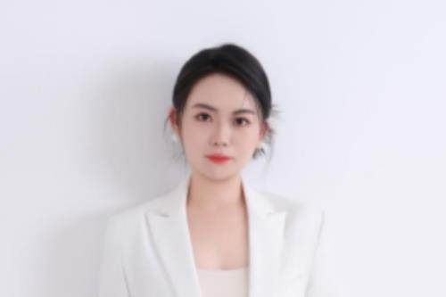 站在金字塔尖的商业智能分析师——记我国著名商业智能先锋李颖