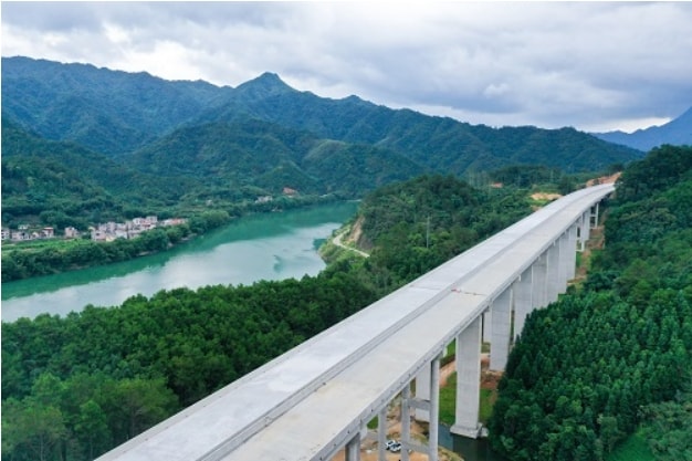 产经观察：广西平昭高速再迎建设新篇