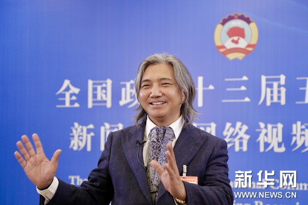 中国美术家协会副主席吴为山